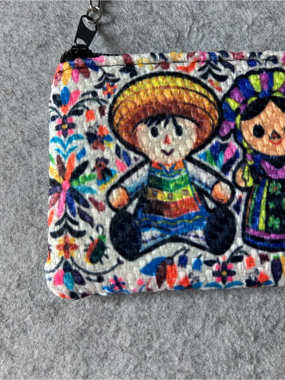 Handmade Mexican Coin Purse with Lele and Juan Doll Design - Picture 3 of 7